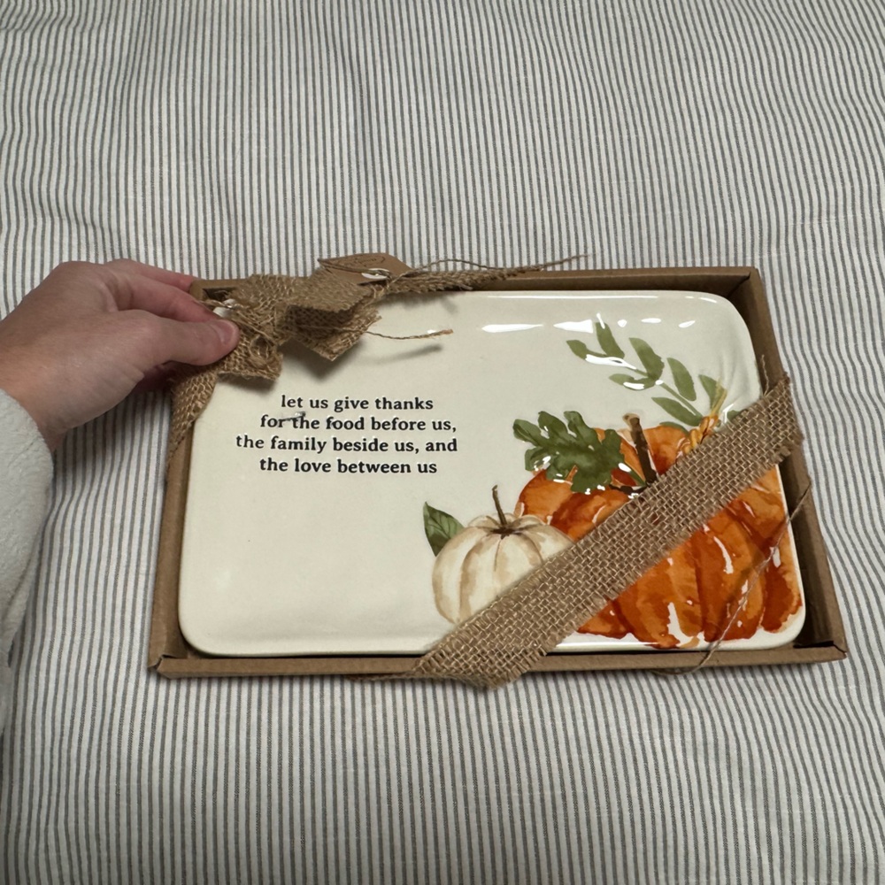 Mud Pie Autumn Pumpkin Serving Tray , 7” by 10.5”